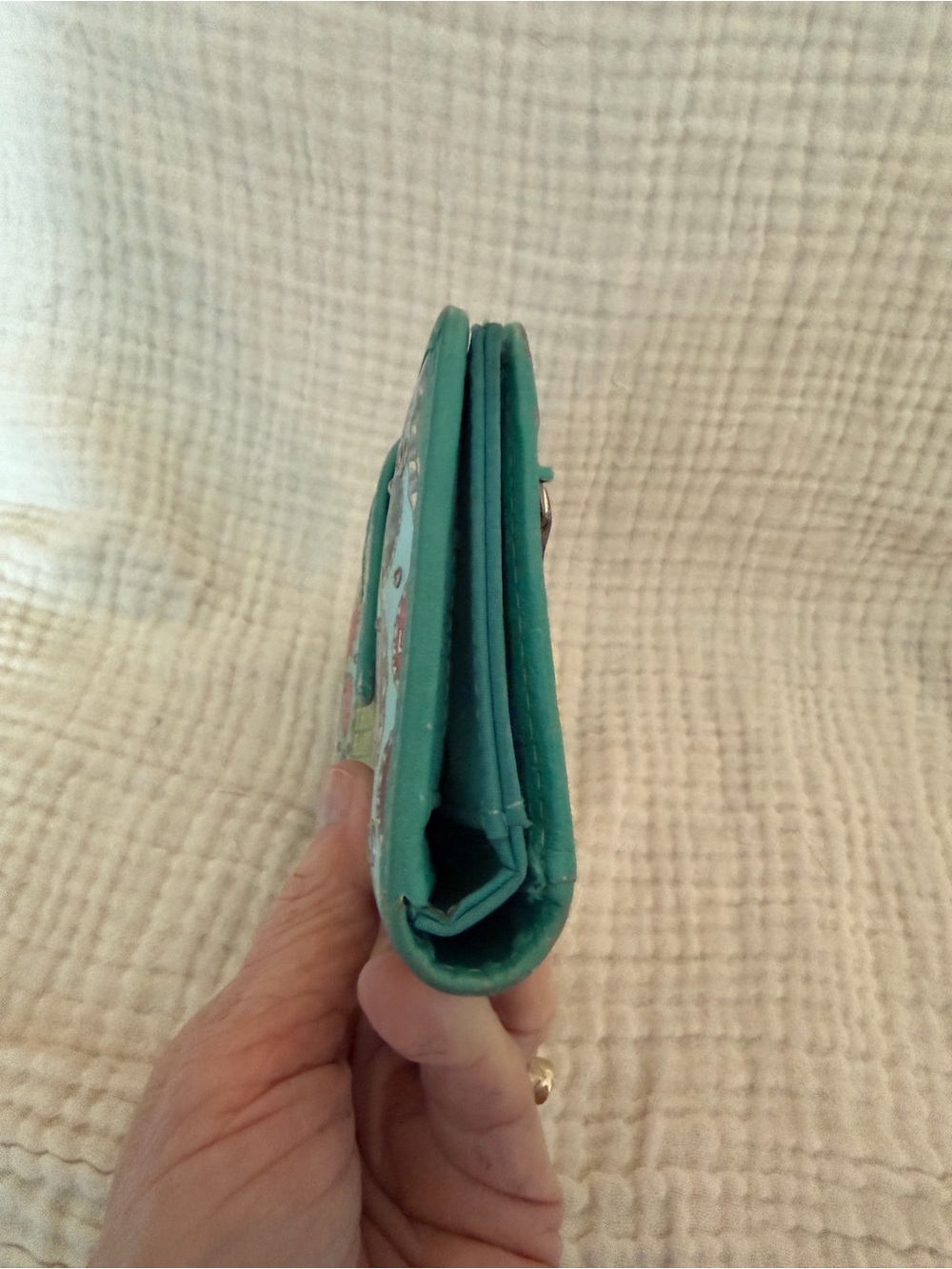 Fossil Turquoise Multicolor Bottle Cap Print Wallet Collectors Item - Picture 7 of 9